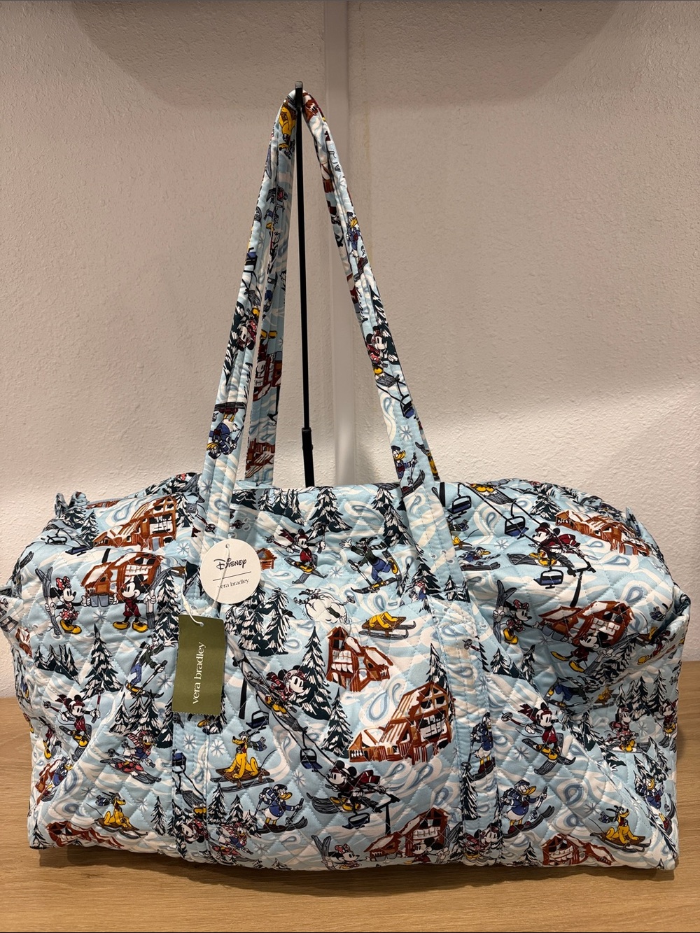 Disney Vera Bradley Mickey & Friends Quilted Ski-Print Weekend Bag New With Tags